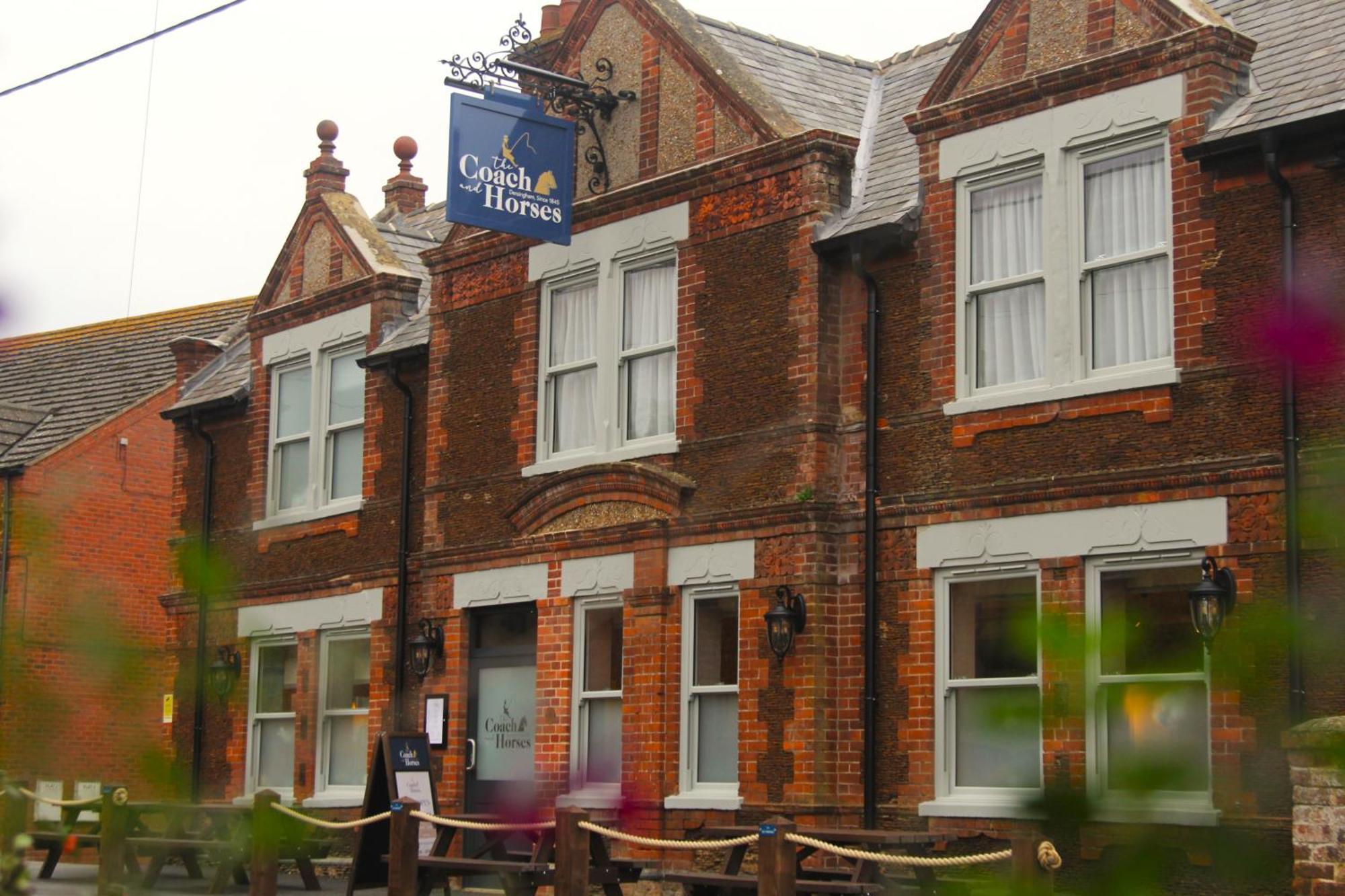 Coach & Horses Dersingham Hotel Kültér fotó